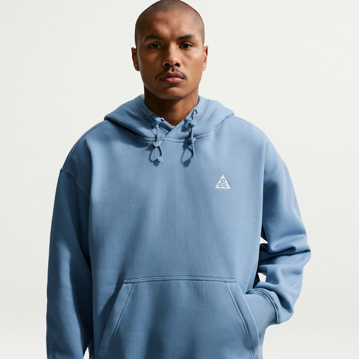 Blue Hoodies & Sweatshirts. Nike RO